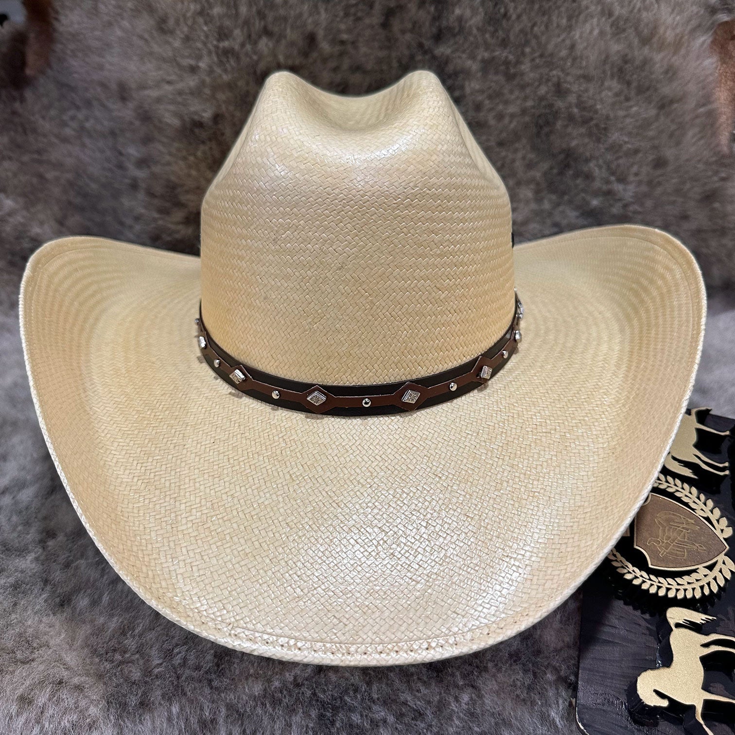 Este Oeste Toyo 15x - Tombstone - Imagen 4