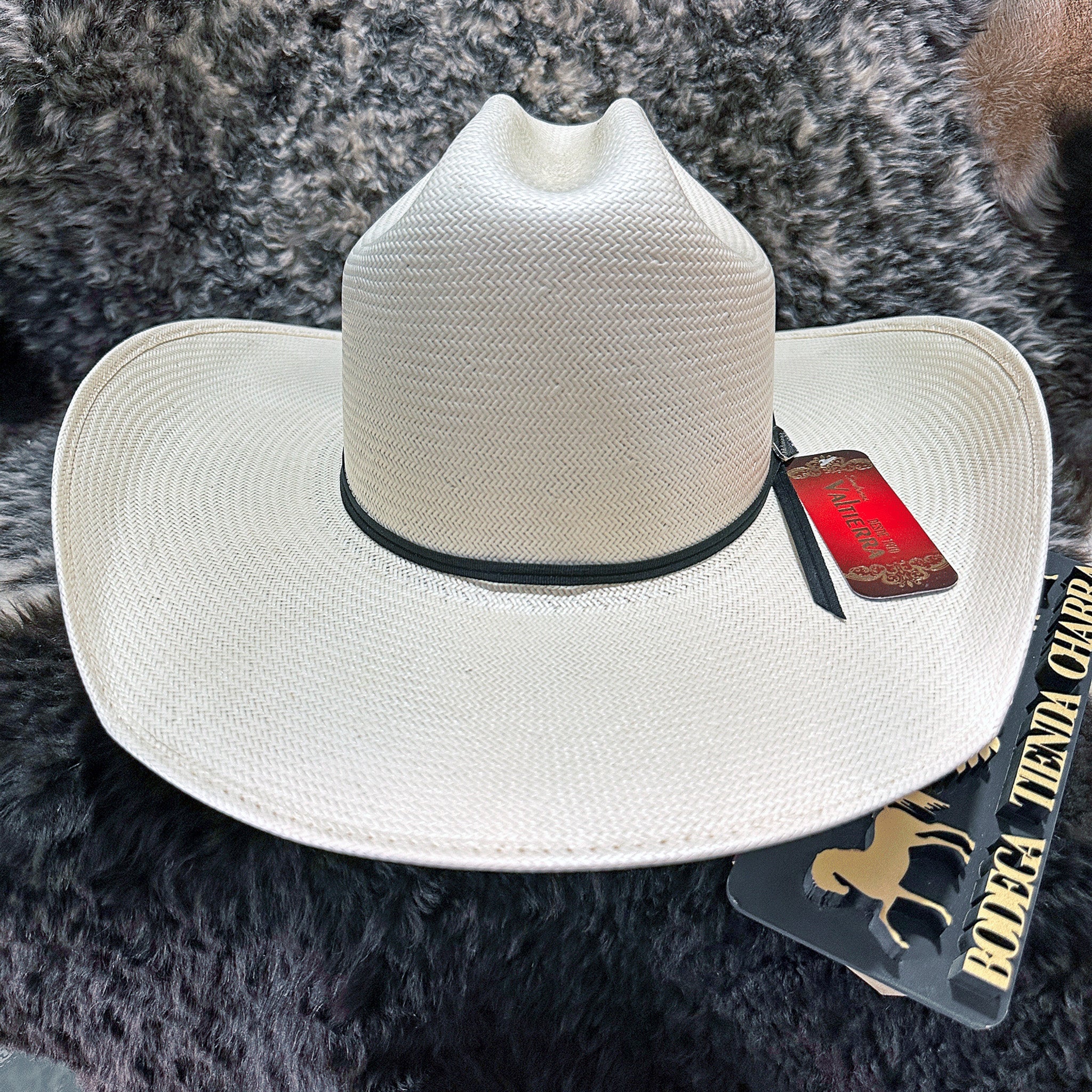 Sombrero La Piedra 300x marca Valtierra - Imagen 3